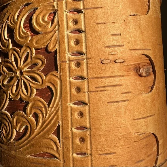 Floral Birch Bark Basket Nature Made Hand Crafted 6”. X 4.5” - Picture 9 of 9